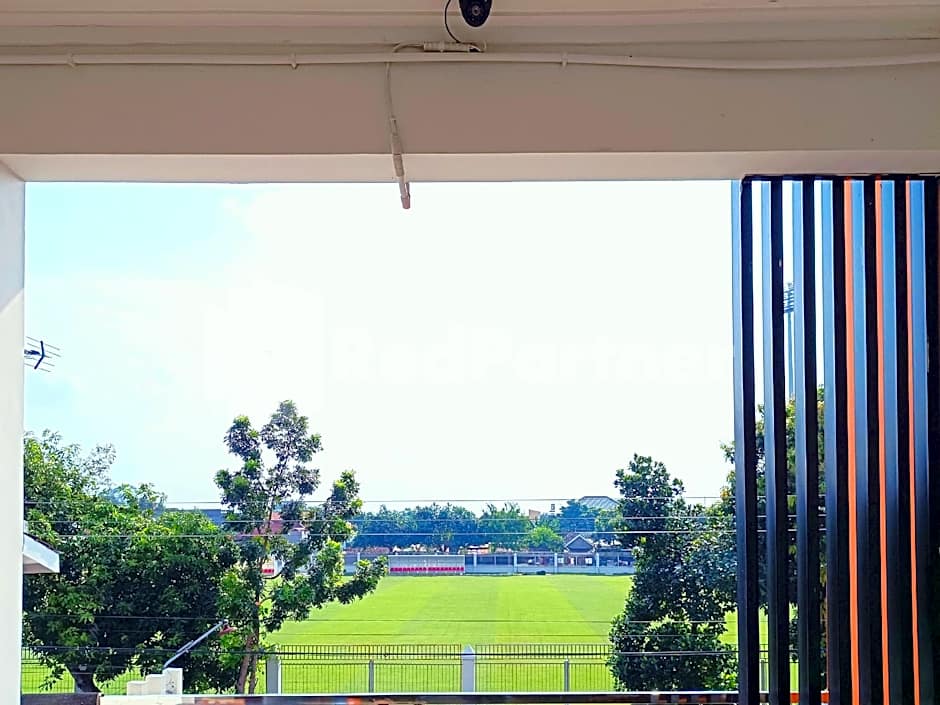 D'Waru Homestay Syariah near Jl Slamet Riyadi Mitra RedDoorz