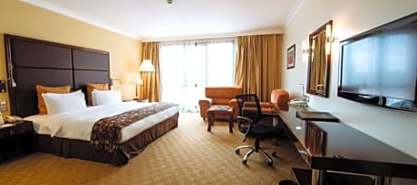 Classic Room with 1 king bed for double use