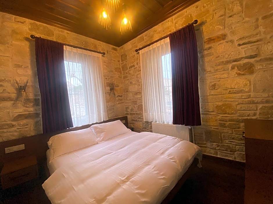 Dionysos 1789 Boutique Hotel