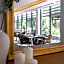 Zenitude Hotel la Valadiere, an Ascend Collection Hotel