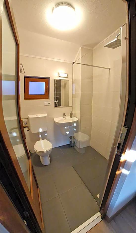 Kodaros Studio Parajd