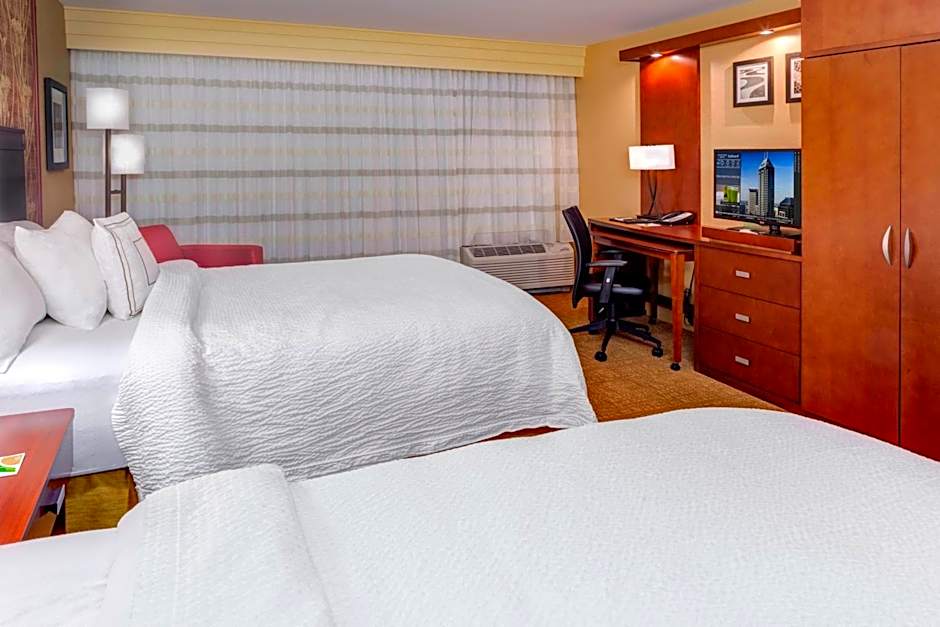 Photo 1 of 1 of 2 Queen Beds