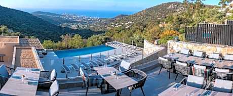Hotel La Santa