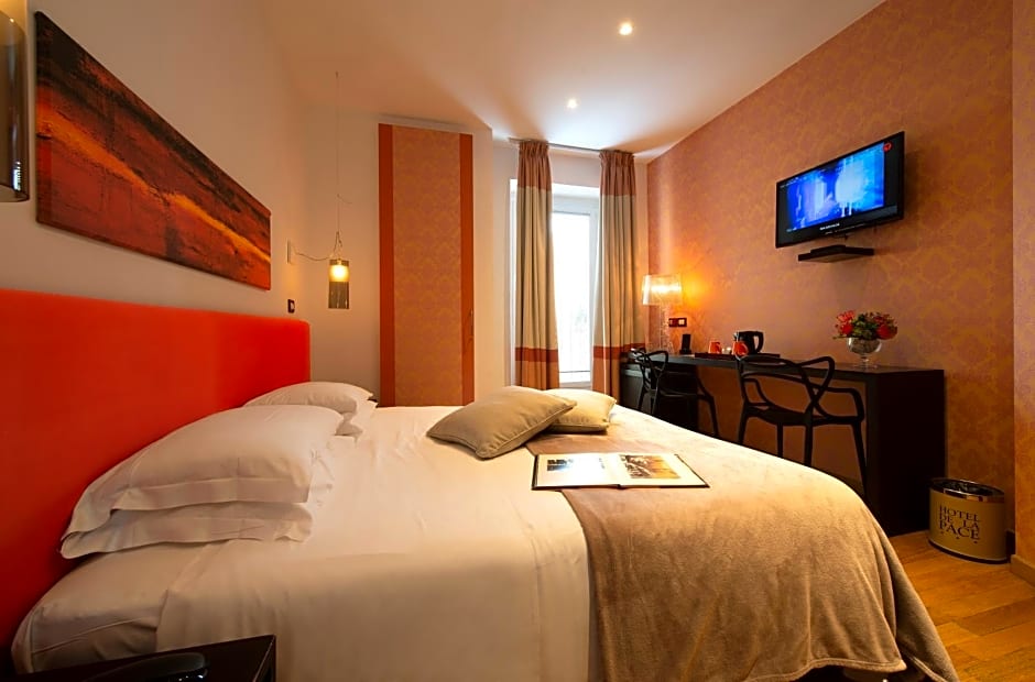 De La Pace- Sure Hotel Collection by Best Western