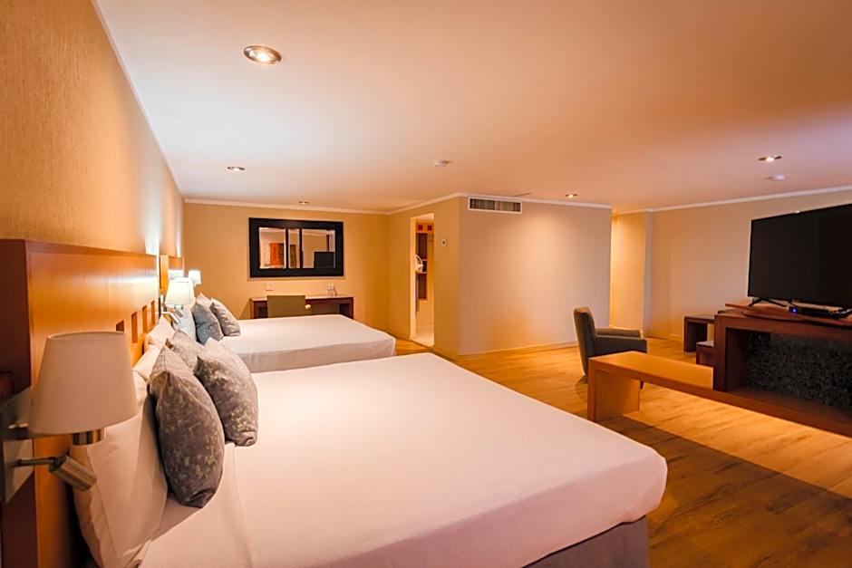 Hotel Mirabel