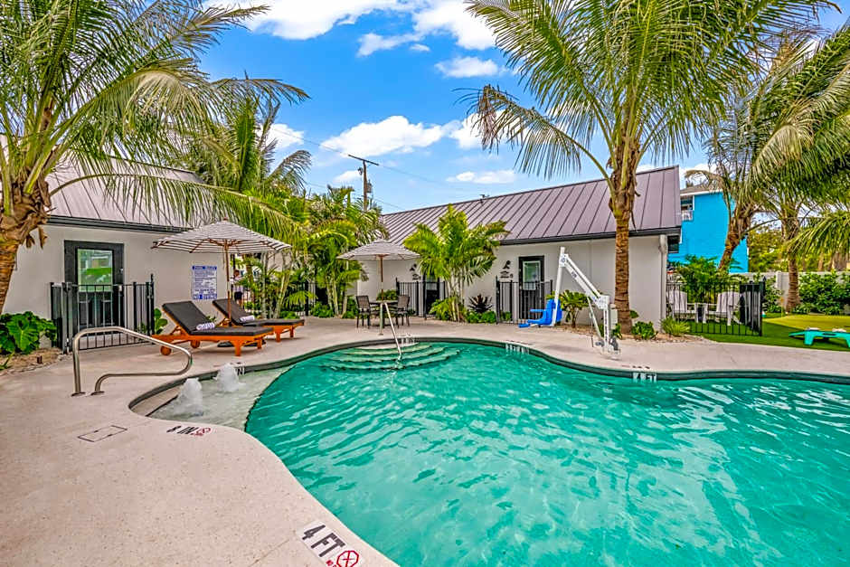 The Retreat at Anna Maria Island Inn