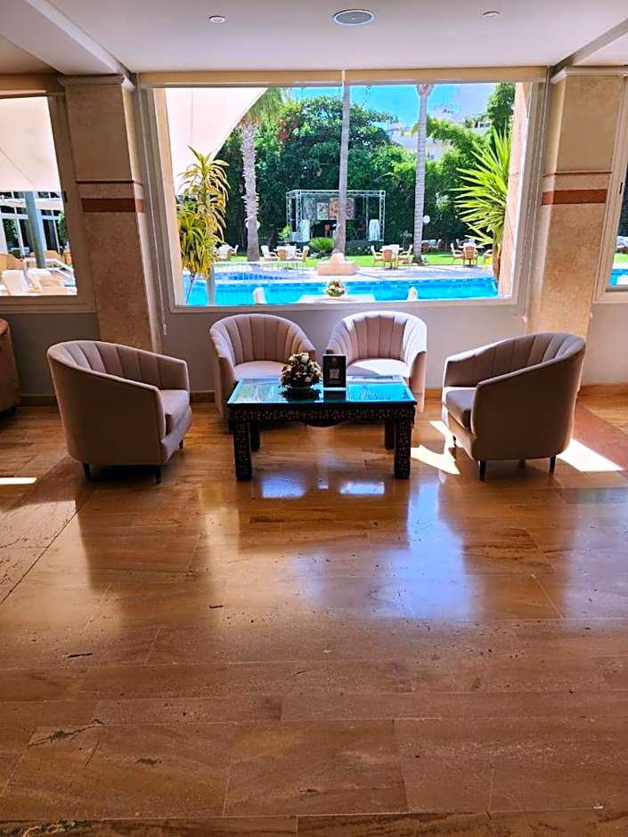 El Oumnia Puerto & Spa