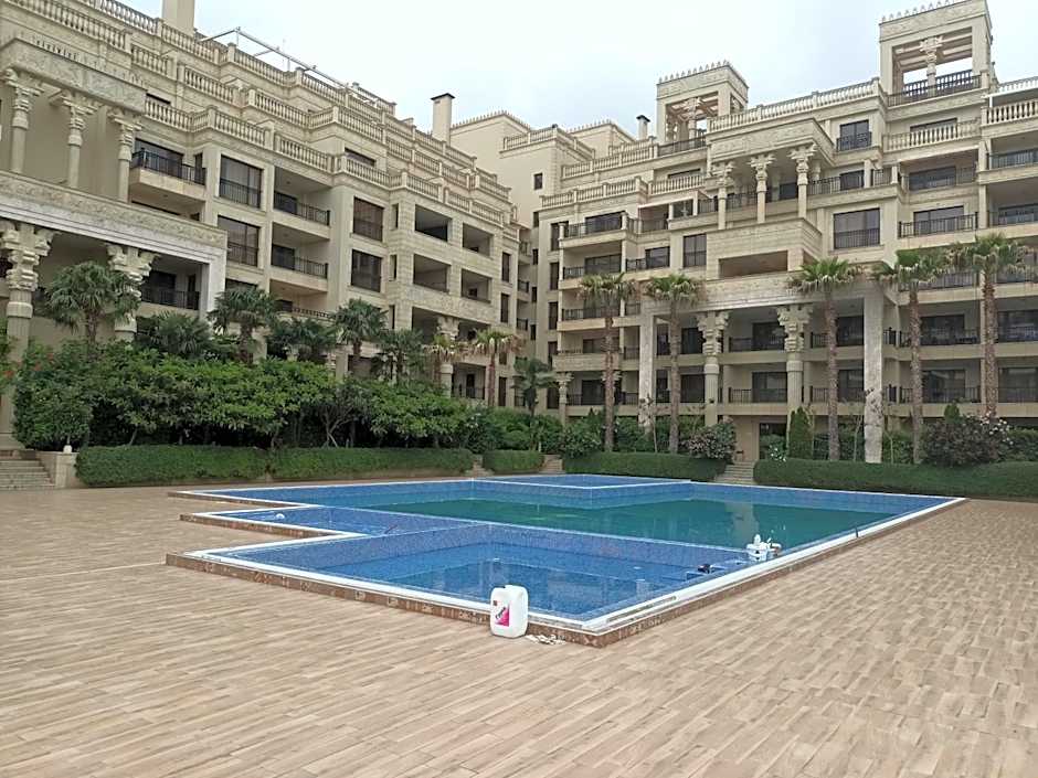 ЛУКСОЗЕН АПАРТАМЕНТ В 4 звезден хотел