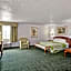 Days Inn & Suites by Wyndham Fullerton