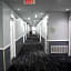 Douglas Inn & Suites Cleveland