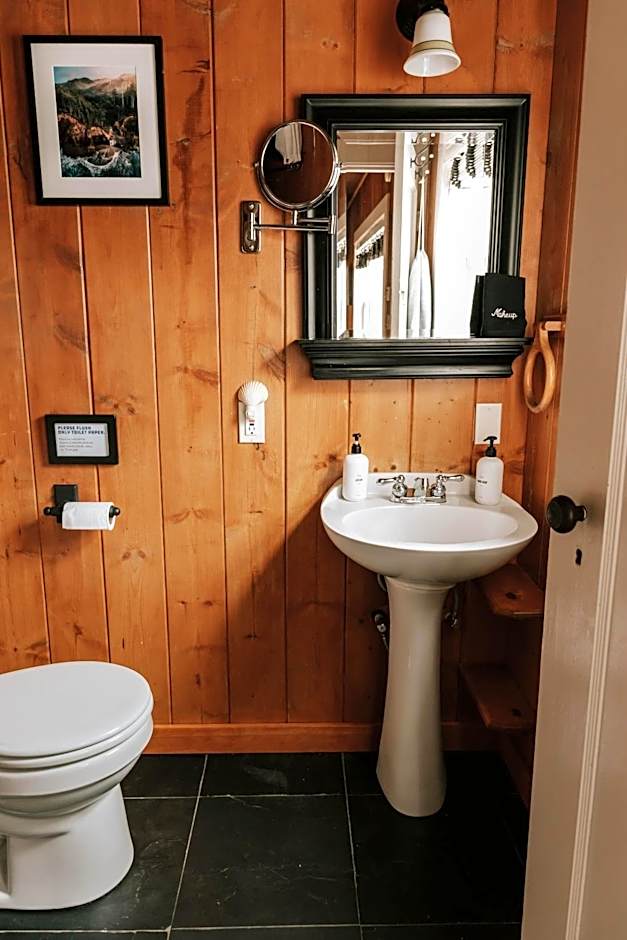 The Inn at Arch Cape