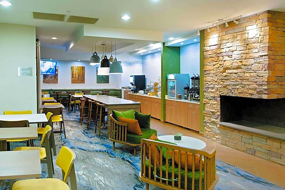 AmericInn by Wyndham Hays