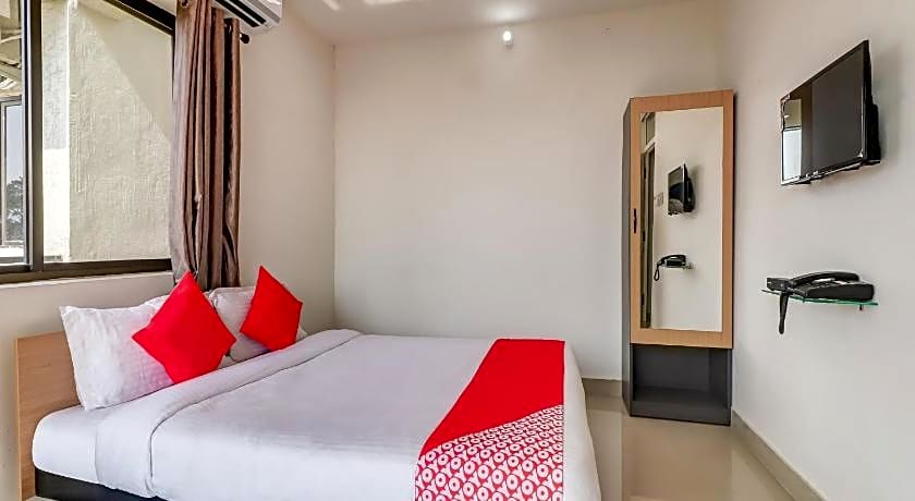 OYO 79480 Flagship HHH Skyline