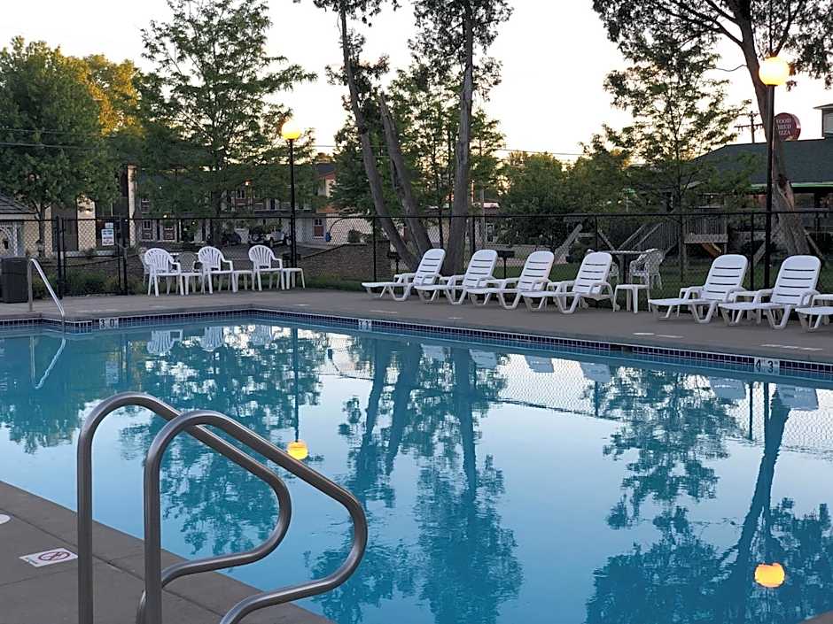Amber's Inn and Suites
