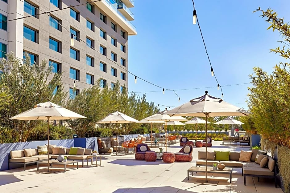 JW Marriott, Anaheim Resort