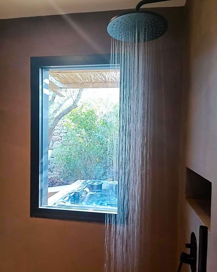 Hôtel Les Suites Du Maquis