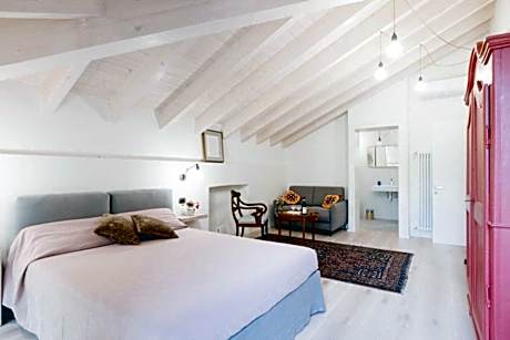 Quadruple Room with Private Bathroom