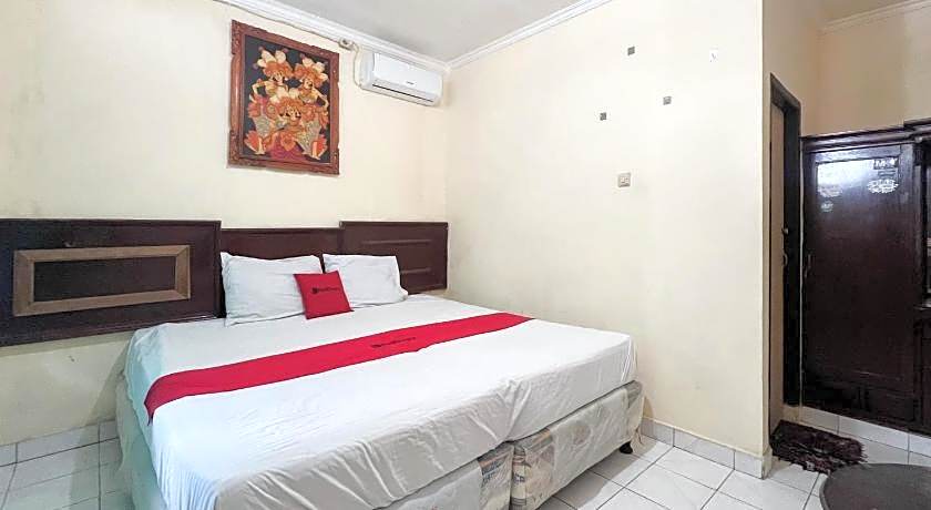 Mahendra Beach Inn