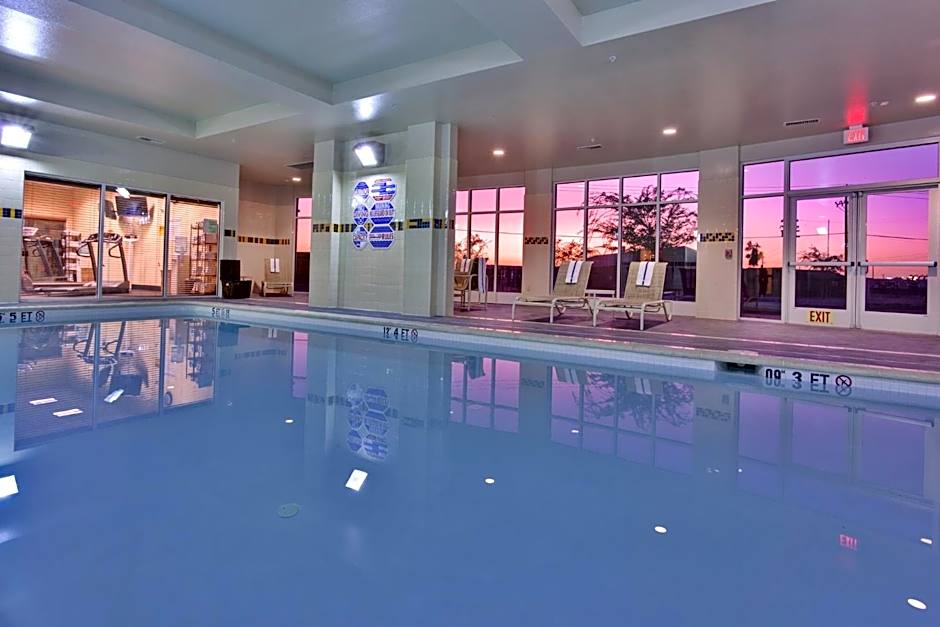 Holiday Inn Hotel & Suites Bakersfield By IHG