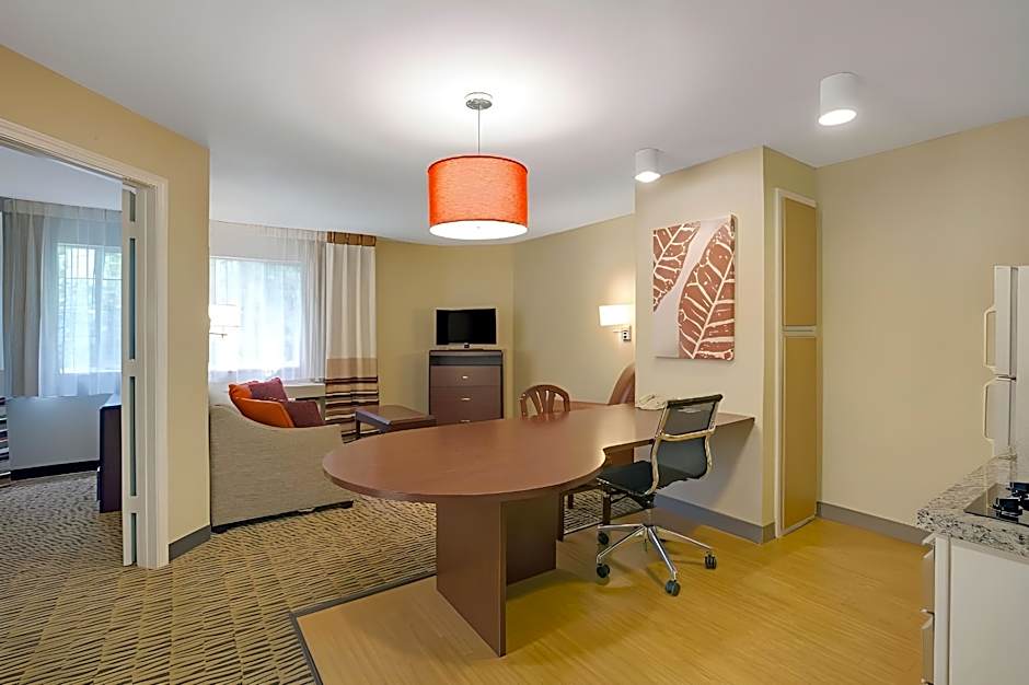 Photo 1 of 1 of 1 Queen Bed Suite