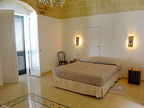 Double or Twin Room with Private Bathroom