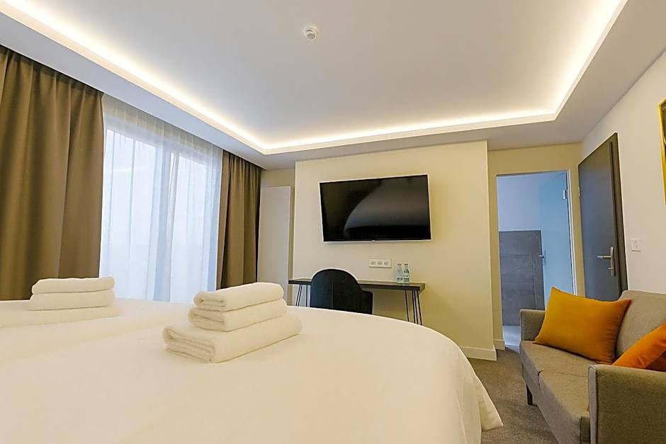 3 Monkeys Hotel