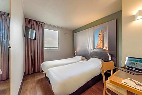 Twin Room - Non-Smoking