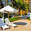 Costa de Oro Beach Hotel