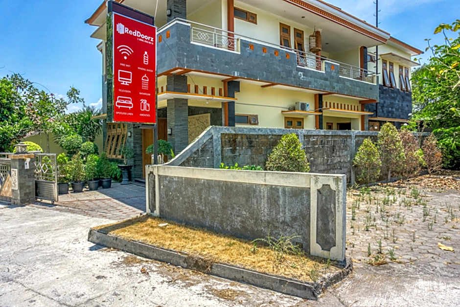 RedDoorz @ Jakal Atas KM 10