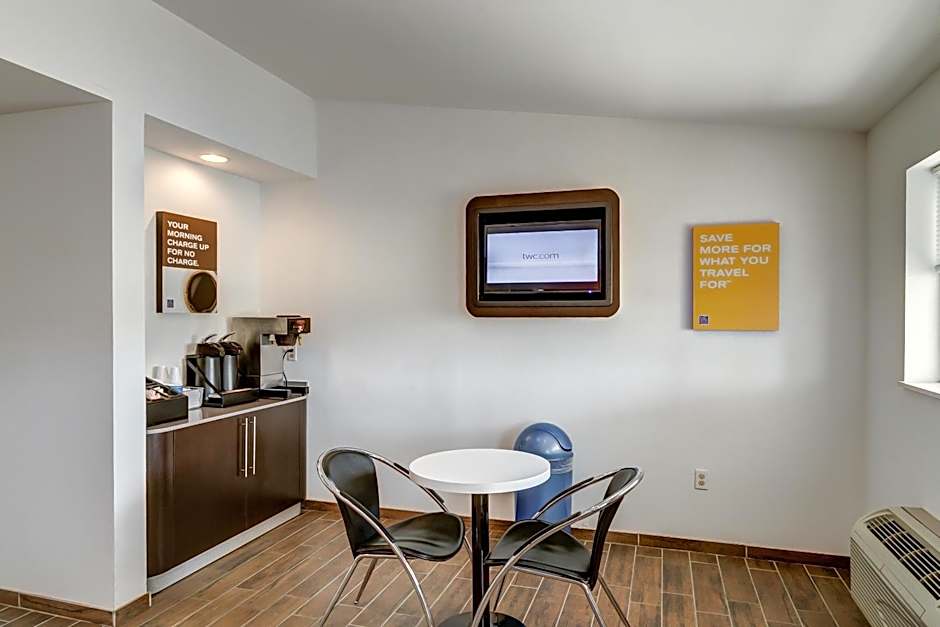 Motel 6-Berea, KY