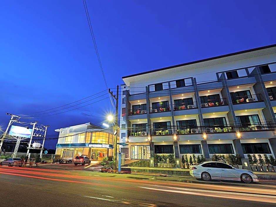 Riverside Hotel (SHA Plus)