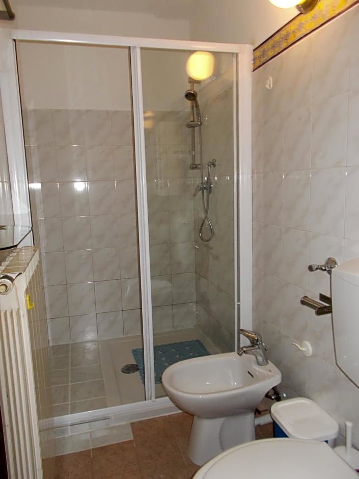 Il Granello Di Senape B&b – Palazzo Canavese, NY