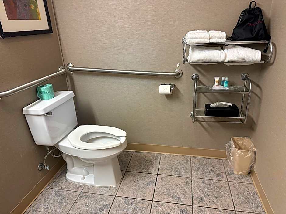 Comfort Inn Huntington near University area