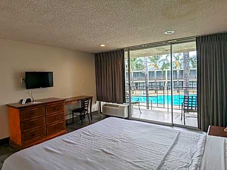 King Bed Room Exterior