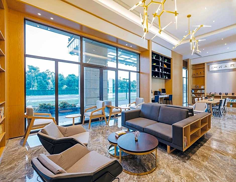 Atour Hotel Zhenjiang Railway Station Nanxu Avenue