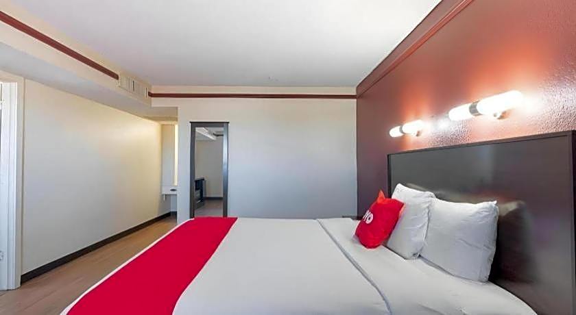 OYO Hotel Tulsa N Sheridan Rd & Airport