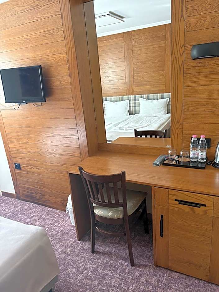 Prince Cyril Hotel