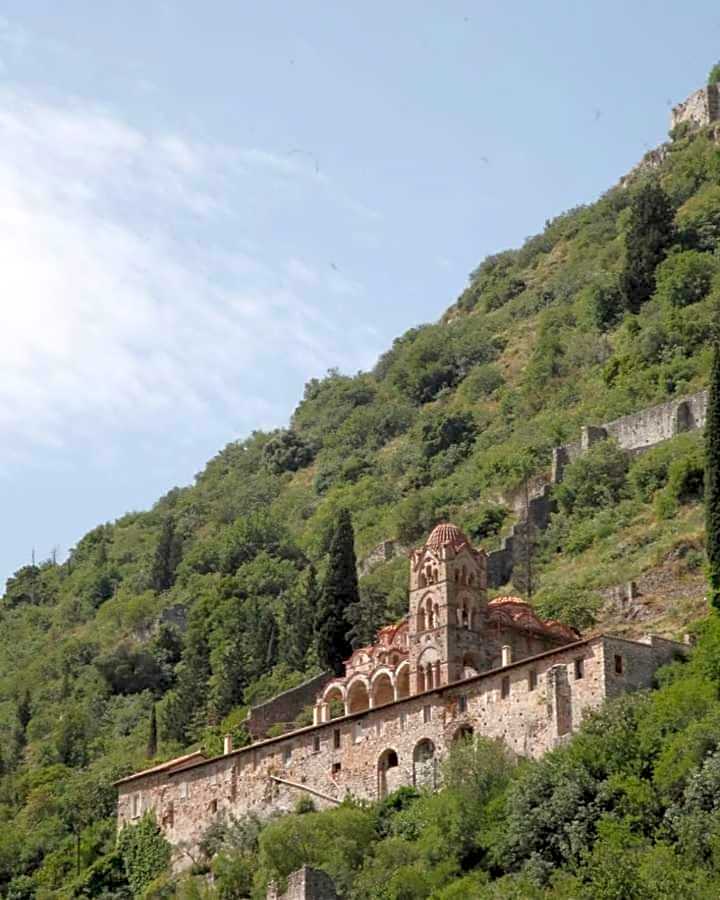 HELLAS PALACE ROOMS balcony