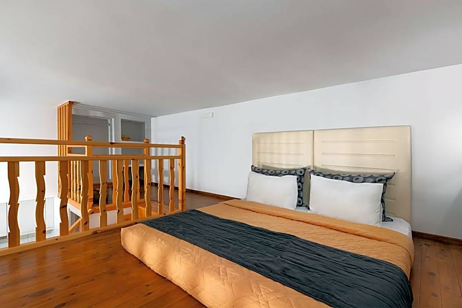 Vlycha Beach Apartments