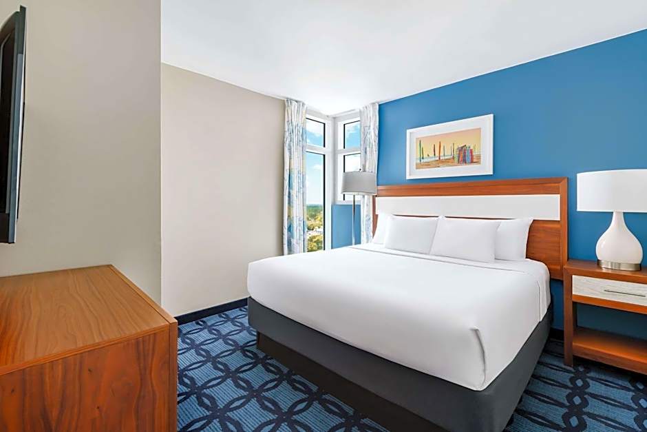 Photo 1 of 5 of 1 Bedroom 1 King Bed Suite