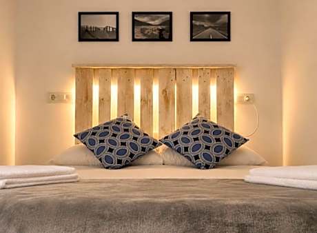 Hostal Ciempozuelos, Parque Warner y Madrid