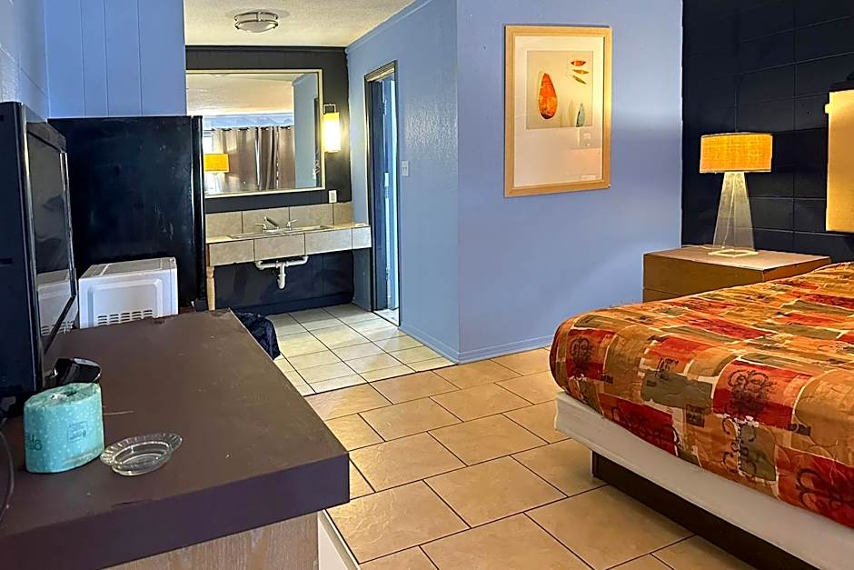 Luxury Inn By OYO Albany