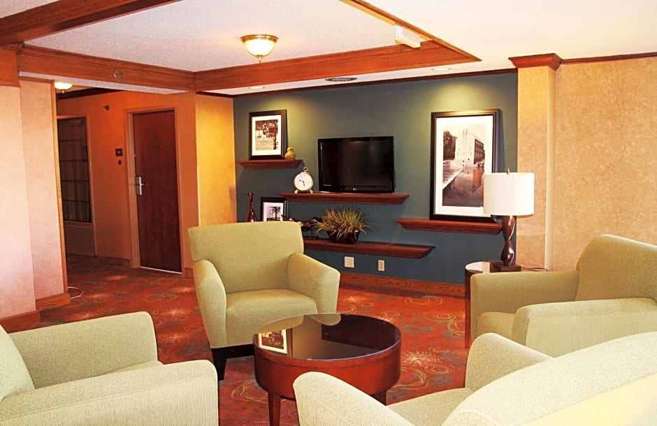 Auburn Place Hotel And Suites