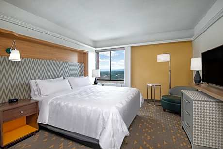 Queen Room - Mobility Access Roll in Shower/Non-Smoking