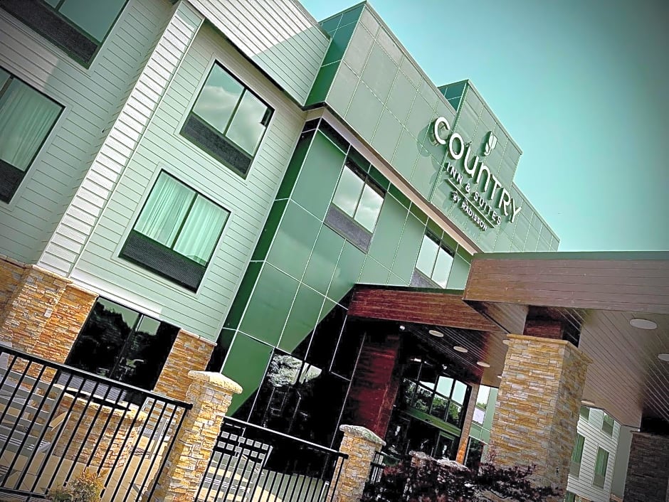 Country Inn & Suites by Radisson, Sevierville, TN