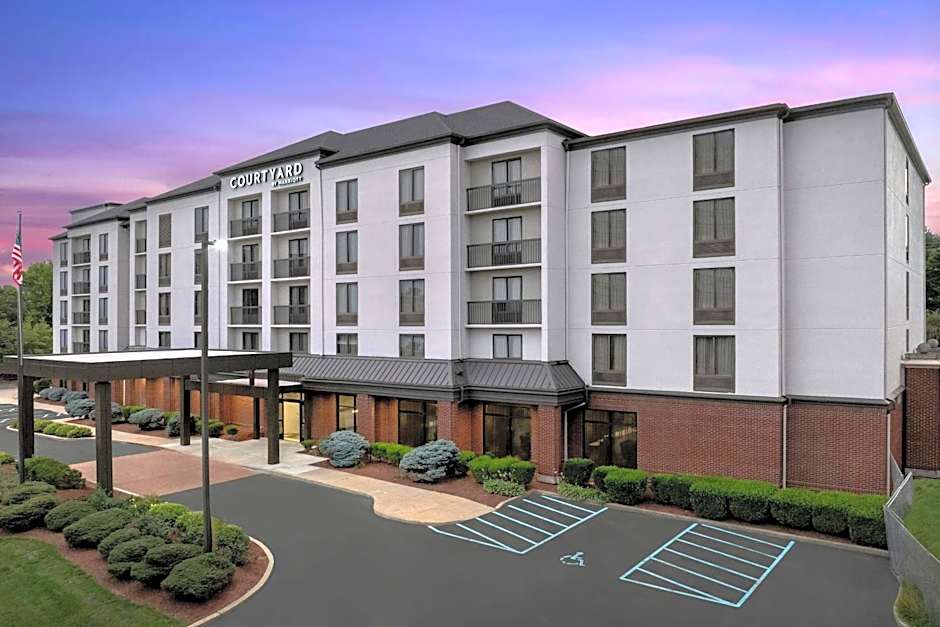 Courtyard by Marriott Bloomington