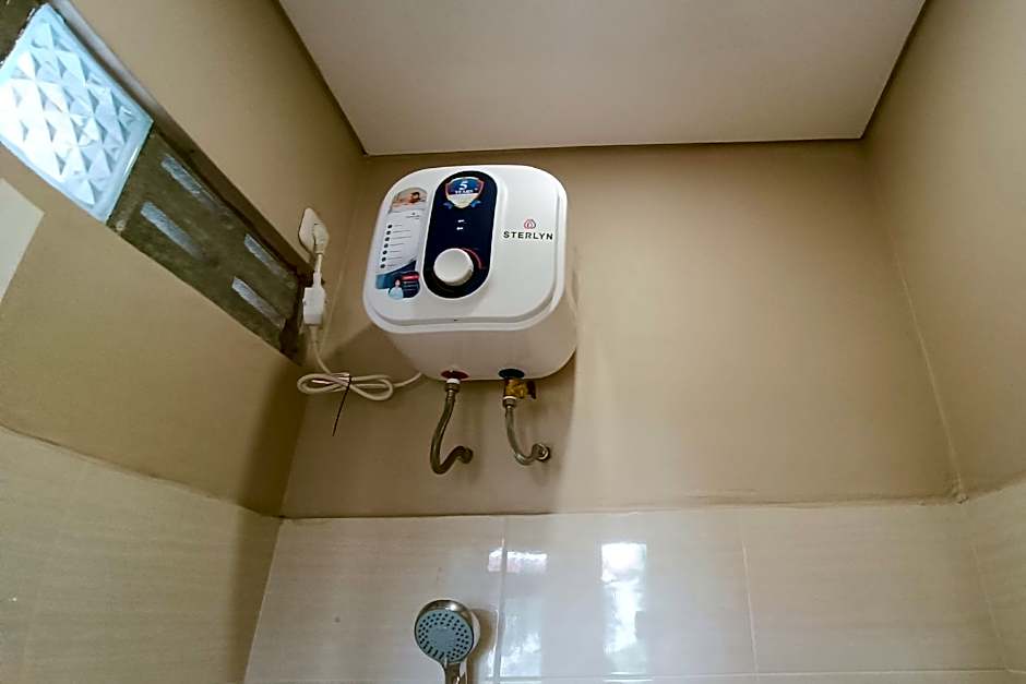 OYO Life 93497 Griya Kost Rr