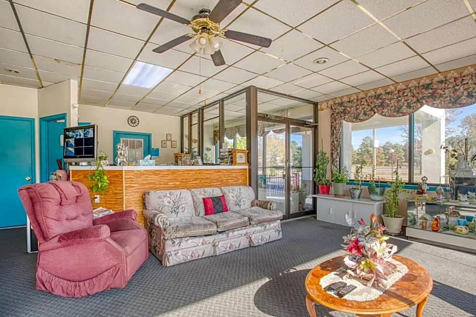 Travelers Inn By OYO, Templeton VA