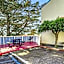 Bay Breeze Inn