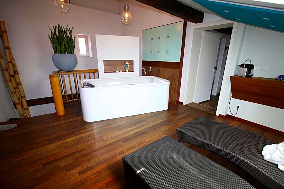 Elements Hotel